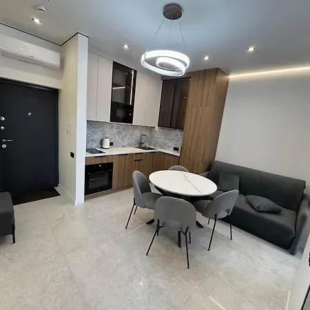 Sky Terrace Apartmens 3-303 *